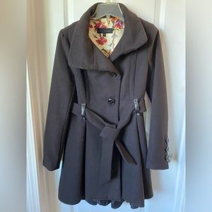 Steve Madden black flared bottom tie waist coat - medium